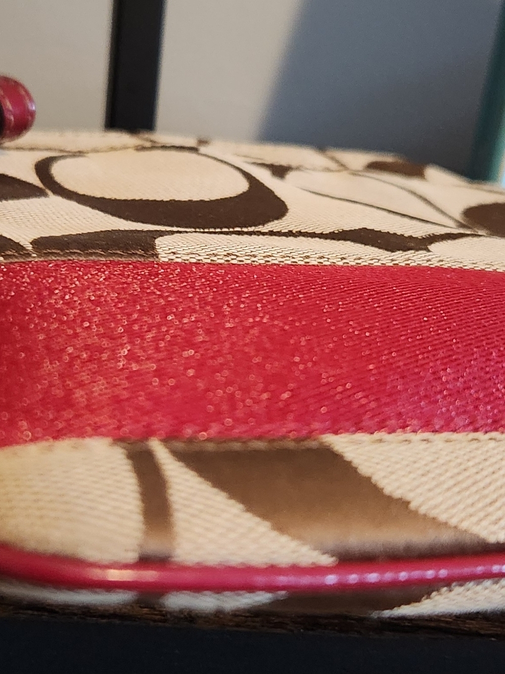 Coach Khaki Red Signature Canvas Swingpack Crossbody Bag. EUC - Picture 10 of 12